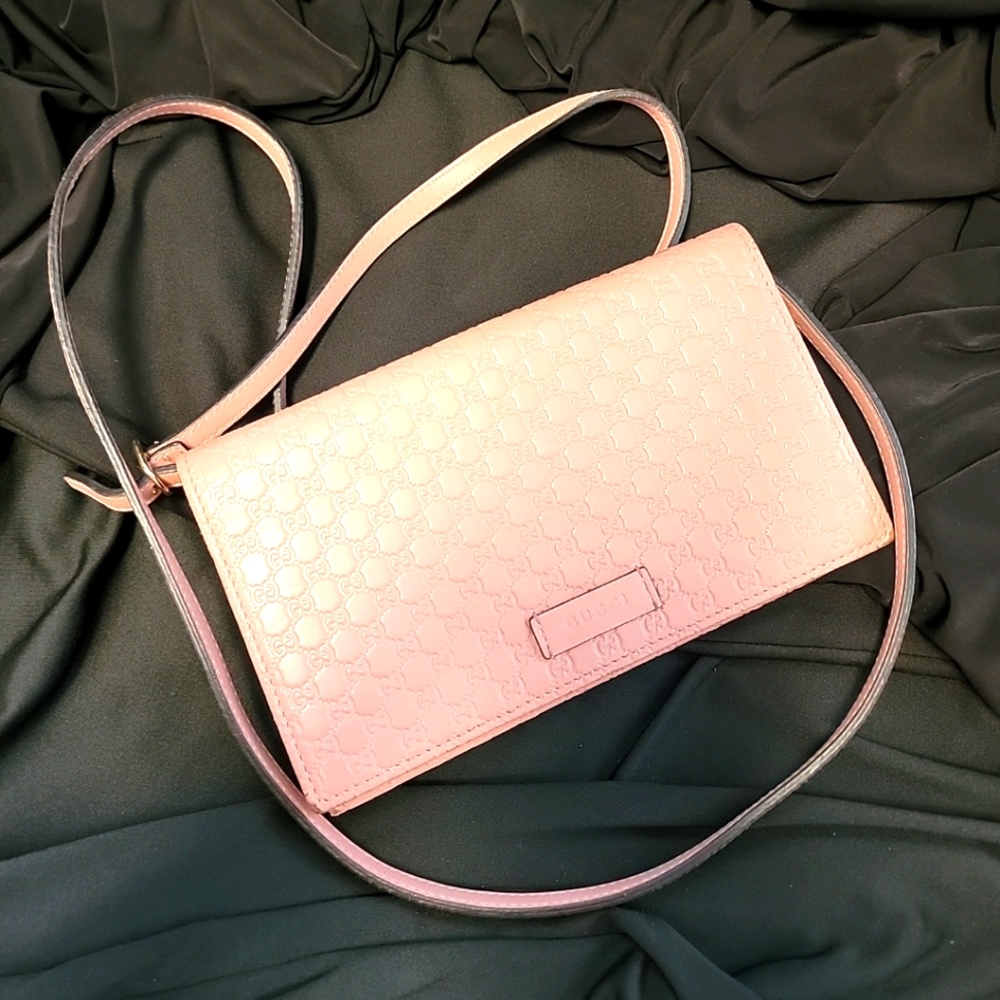 GUCCI Micro GG Guccissima Leather Crossbody Wallet Pink 466507